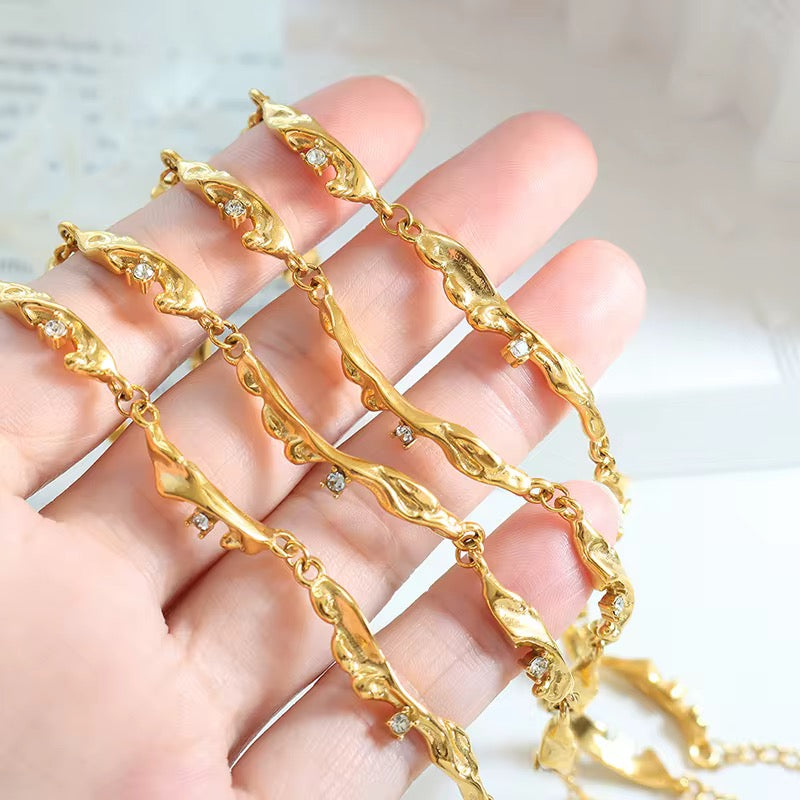 𝐃𝐨𝐮𝐜𝐞 𝐁𝐫𝐢𝐥𝐥𝐚𝐧𝐜𝐞